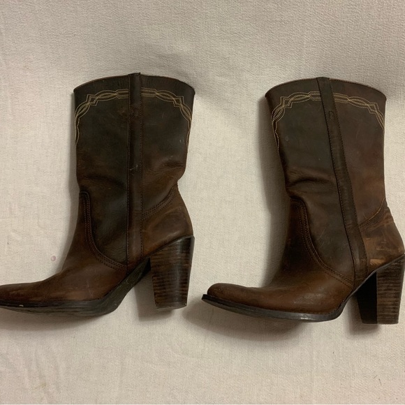 Calling all Cowgirls! Cowgirl boots with heels! - Picture 6 of 12